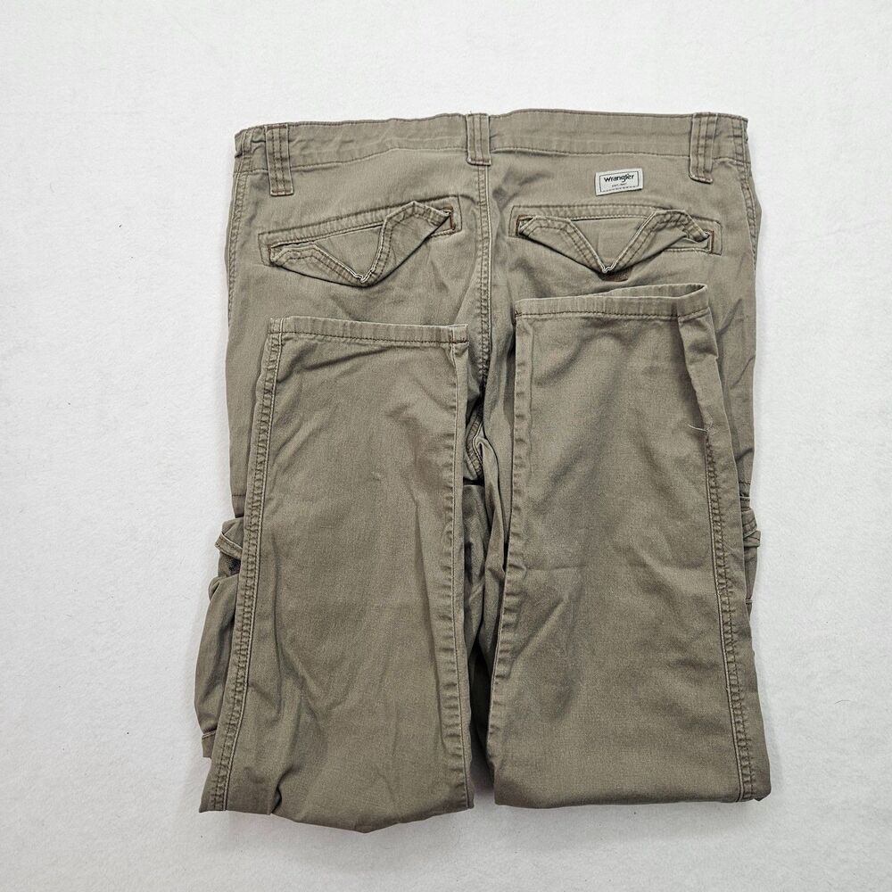 Wrangler Men's Regular Taper Cargo Pants Size 33x30 Khaki Cotton Blend Stretch - Picture 2 of 5